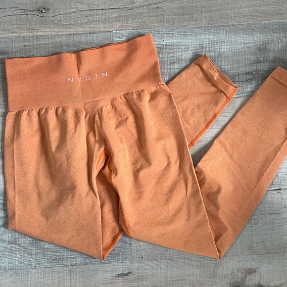 NVGTN Sunset Orange NV Seamless Workout Leggings Size Small - Picture 1 of 1